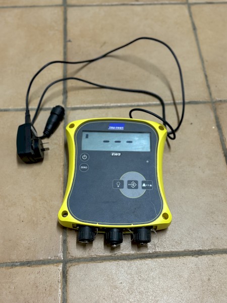 TruTest Cattle weighscales & CIA Cattle Crush 