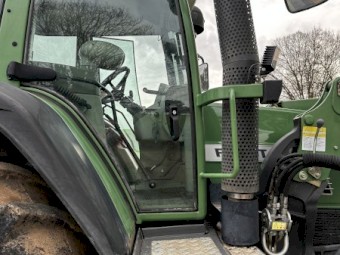 2009 Fendt 714 Vario Tractor with Loader