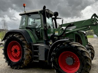 2009 Fendt 714 Vario Tractor with Loader