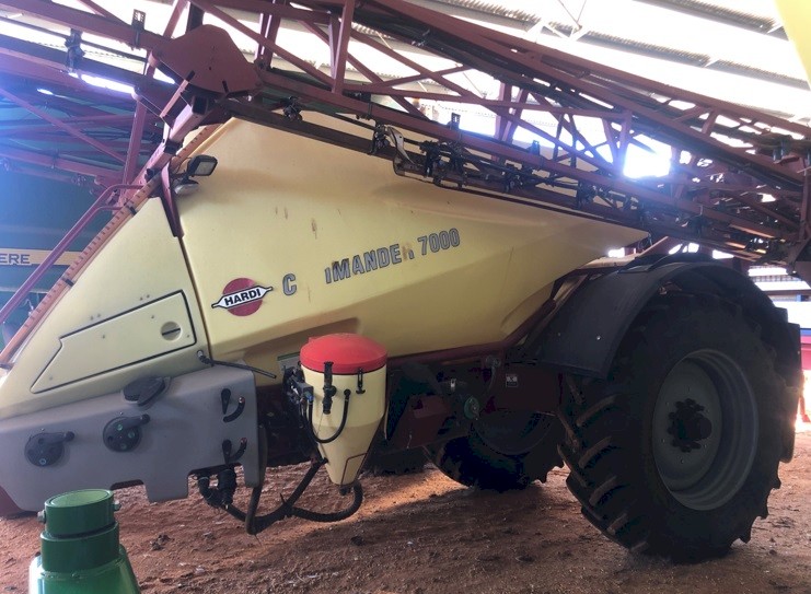 Hardi Commander 7000 ltr Boomspray