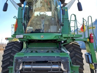2016 John Deere S670 Header