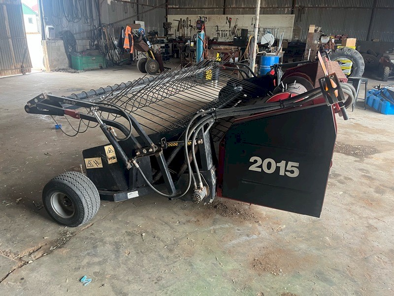 2004 Case IH Model 2015 Windrow Rake Up