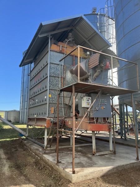 Vertec Continuous Flow Grain Dryer