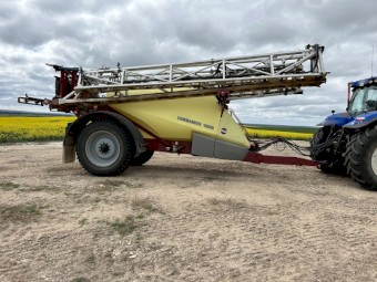 Hardi Commander 10000 Boom Spray