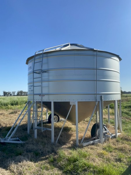Ahrens 36m3 (29t) field bin