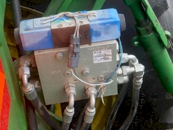 WANTED Trimble Valve suit 8000 series John Deere