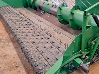 2020 John Deere 615P Belt Pickup