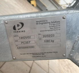 **Price Reduction** 2023 Perkinz Crutching/Bunghole Trailer