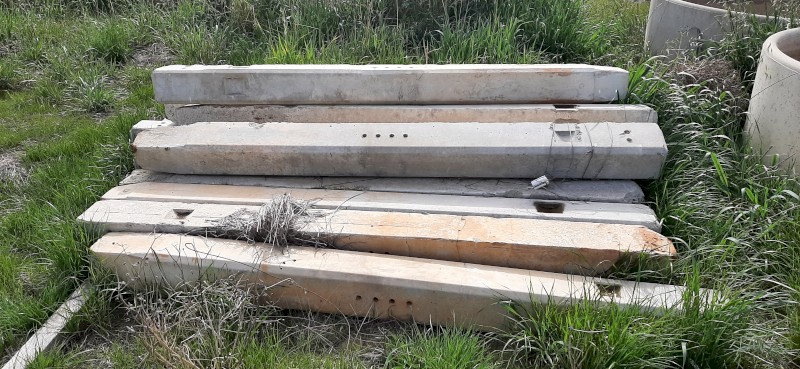 Concrete Strainer posts