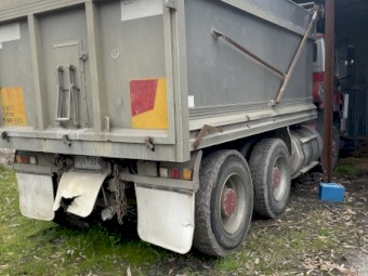1994 Merc Benz 2435 tipper & Hercule trailer 