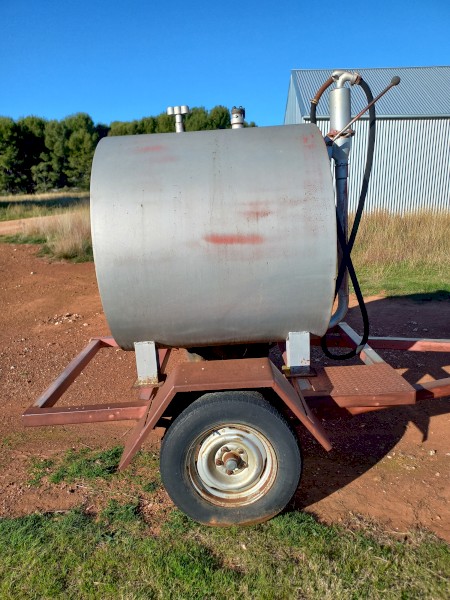 Custom made fuel tank trailer