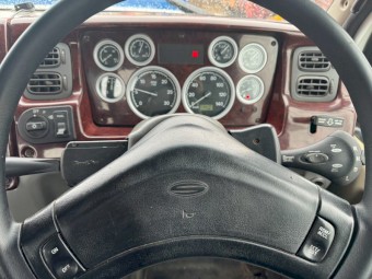 2008 Sterling L Series HX9500 6X4