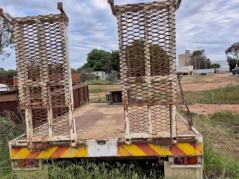 Plant trailer 