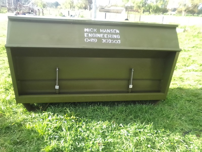 Grain feeders