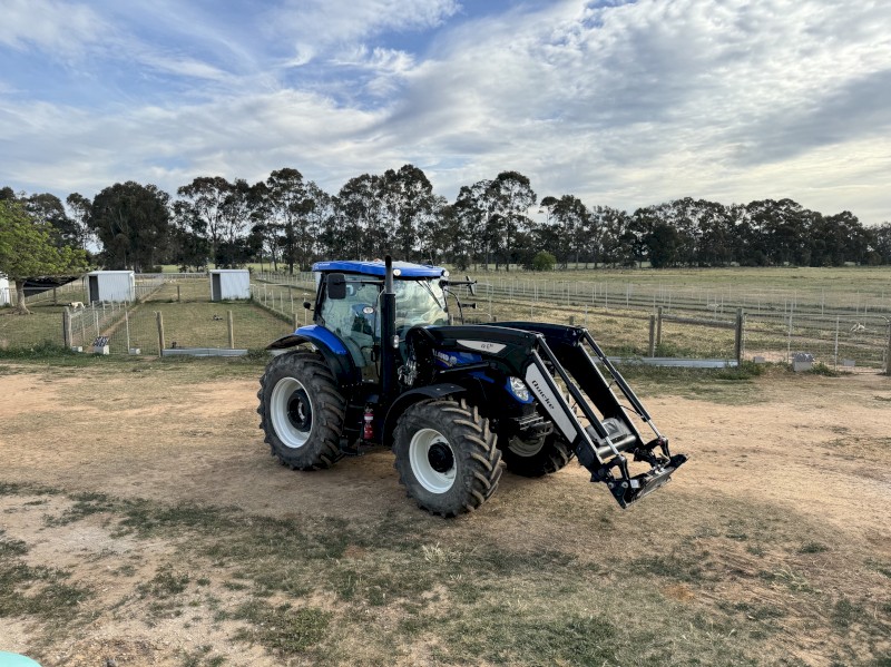 2022 New Holland T6080 Tractor