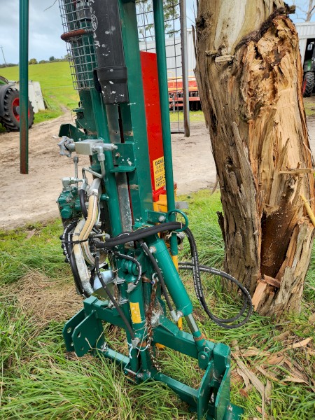 Munro Post Driver