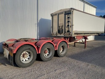 Lyonhaul / Stoodley Tipper A Trailer