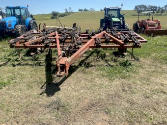 1989  international 211 29 Tyne Scarifier 