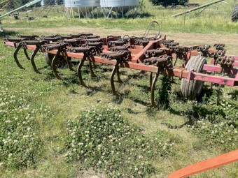 1989  international 211 29 Tyne Scarifier 