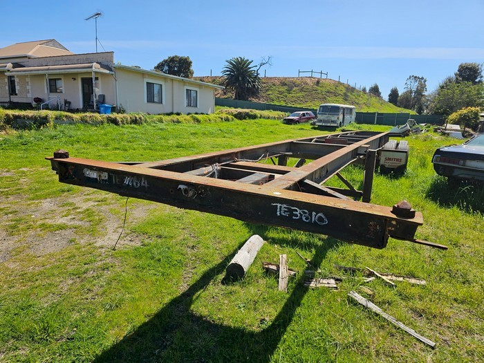 Freighter Tri-axle Skel Trailer - Farm or Offroad Use ONLY