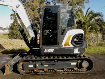 10/2020 BOBCAT E85 ZERO SWING 9 TONNE RUBBER TRACKED EXCAVATOR