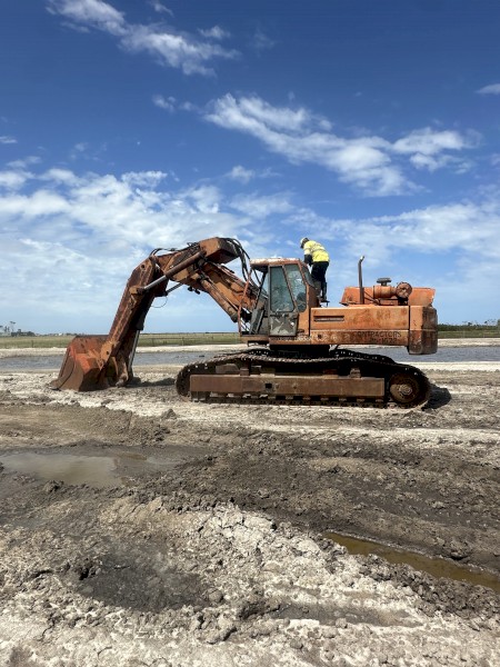 Atlas 26 Tonne Excavator