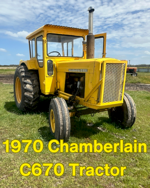 1970 Chamberlain C670 Tractor