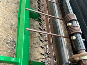 2014 Macdon A40-D Sickle Mower Conditioner