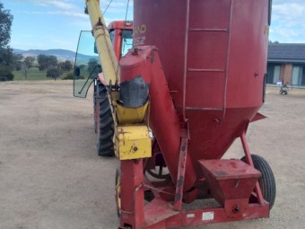 New Holland 352 Mixall