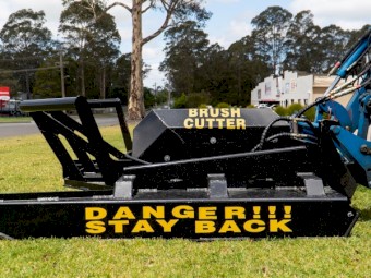4 Blade Slasher Elgra helping you slash through your tasks effortlessly.