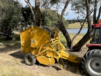 Vermeer 504 Super F baler