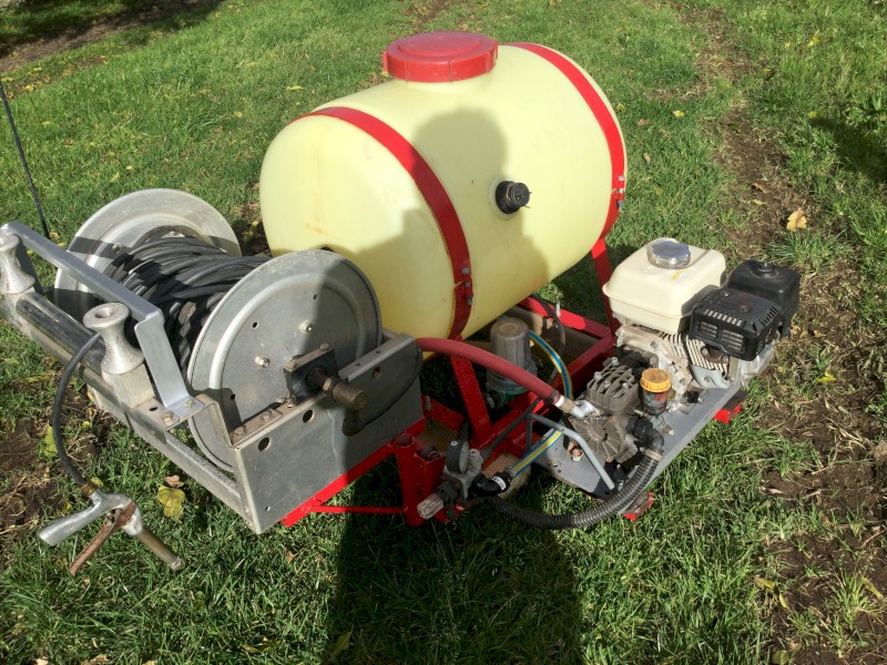 Weed Spraying Unit with Remote Control Radio Reel
