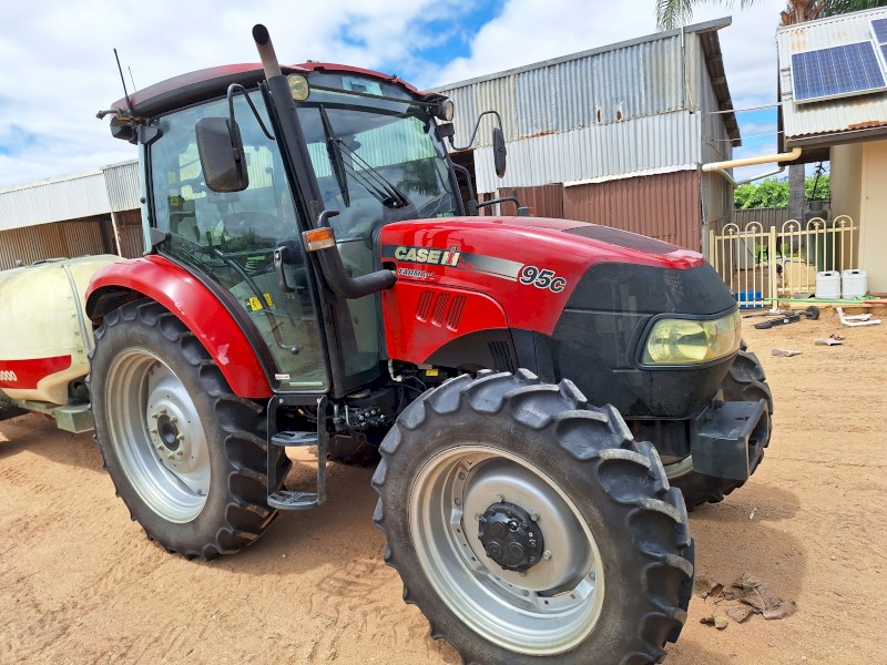 Case IH Farmall 95C Tractor