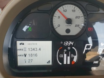 2017 Massey Ferguson 5712SL Tractor