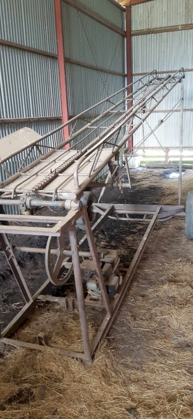 Small Bale Stacker