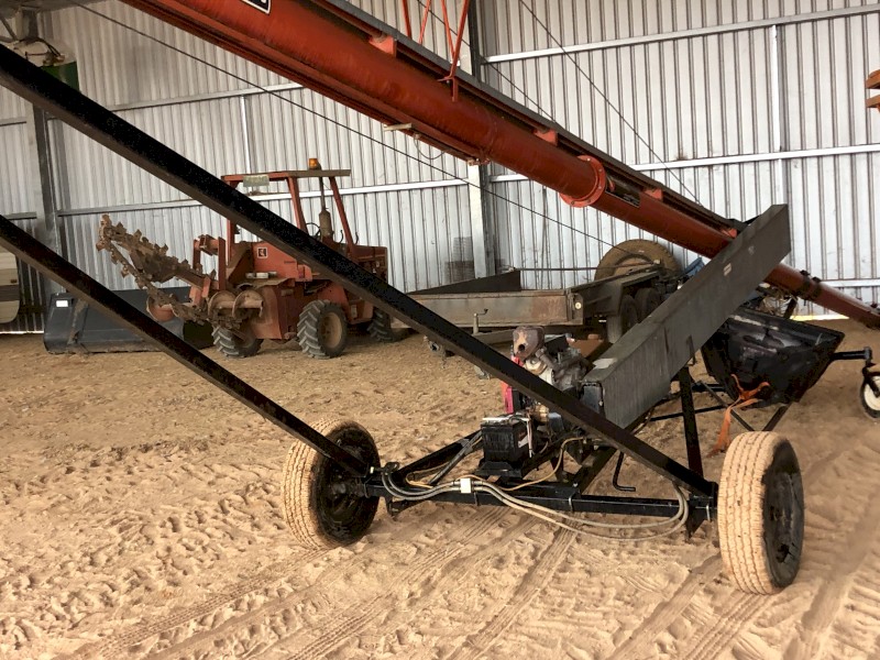 Wheatheart BH 8-51 Auger