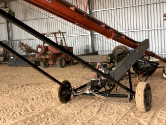 Wheatheart BH 8-51 Auger