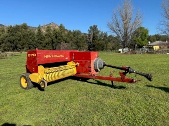 New Holland 570 Small Square Baler