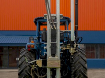 SERIES 89 200 CELL HYDRAULIC PERCUSSION POST DRIVER.