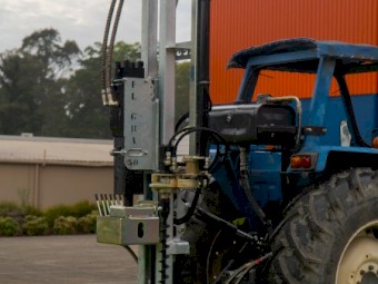 SERIES 89 200 CELL HYDRAULIC PERCUSSION POST DRIVER.