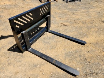 Bobcat / Skid Steer Loader Forks