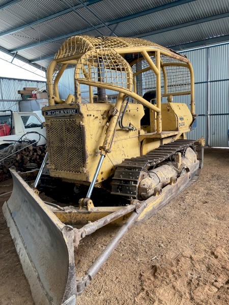 Komatsu D45A dozer