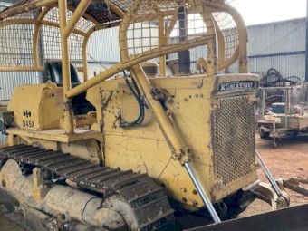 Komatsu D45A dozer