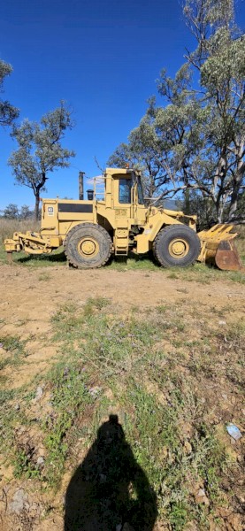 CAT 966D Loader