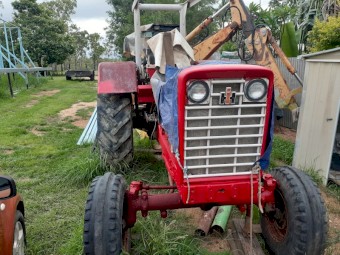 International 686