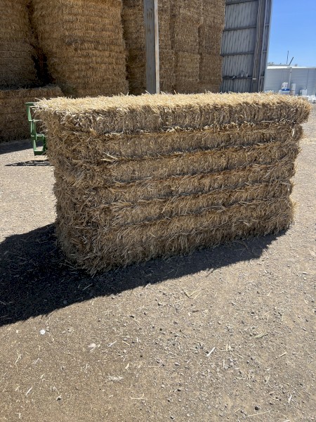 Wheaten Straw 8x4x4 Bales