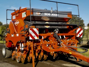 2019 KUHN SDE3000 - NO TILL MECHANICAL TRAILED SEED DRILL