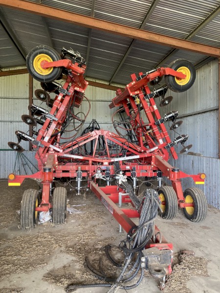 2018 Bourgault 3320 Seeder Bar
