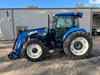 2013 New Holland TD5.110 Tractor With Loader
