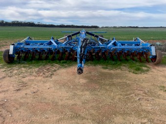 2022 Lemken Rubin 12 Disc Seeder